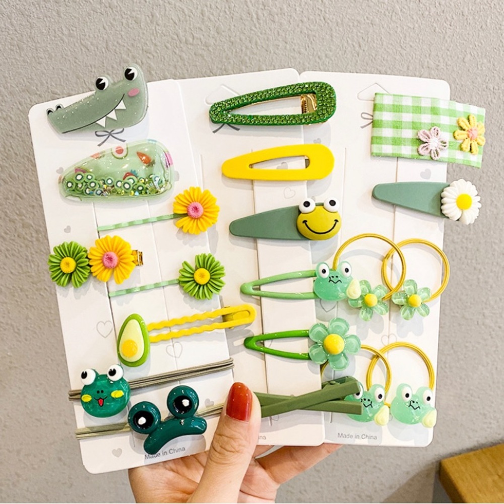Little girls fun hair clips